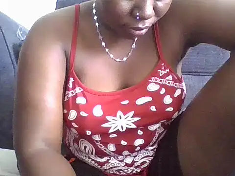 Snapshot of remmy_luna2 chatting on 20, 5, 2026 remmy luna2 online show from 20, 5, 2026