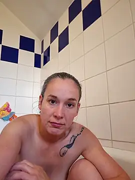 Snapshot of adelinegirly chatting on 5, 6, 2026 adelinegirly online show from 5, 6, 2026