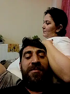 Snapshot of gupsemilf19 chatting on 4, 7, 2026 gupsemilf19 online show from 4, 7, 2026