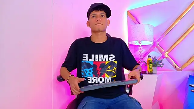 ThiagoFerrer  online show from 3, 6, 2026
