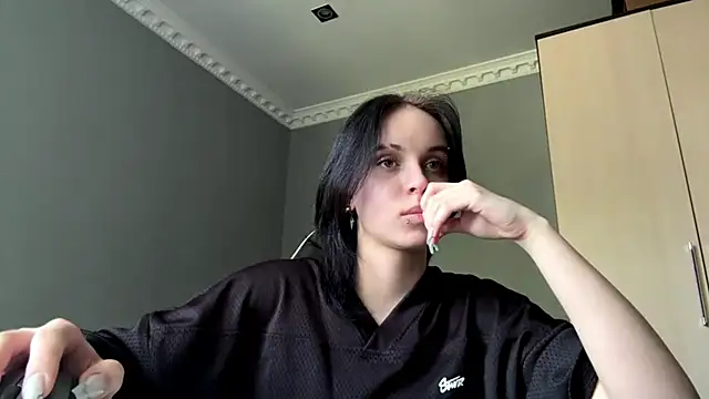 Snapshot of illiebilish chatting on 28, 5, 2026 illiebilish online show from 28, 5, 2026