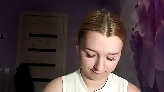 Snapshot of RaeannRoewe chatting on 24, 5, 2026 RaeannRoewe online show from 24, 5, 2026