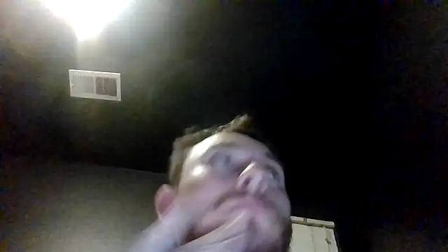 Tallhungcloudyyy online show from 3, 6, 2026
