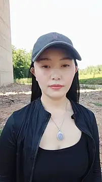 Snapshot of lylxili chatting on 10, 6, 2026 lylxili online show from 10, 6, 2026