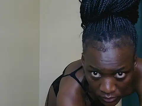 Snapshot of curvy_kittie chatting on 5, 7, 2026 curvy kittie online show from 5, 7, 2026