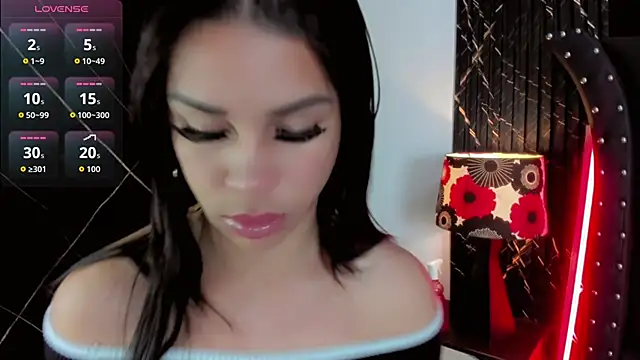Snapshot of Nayara_K chatting on 2, 6, 2026 Nayara K online show from 2, 6, 2026