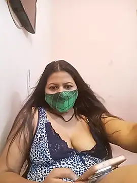 Miss kirtii online show from 11, 6, 2026
