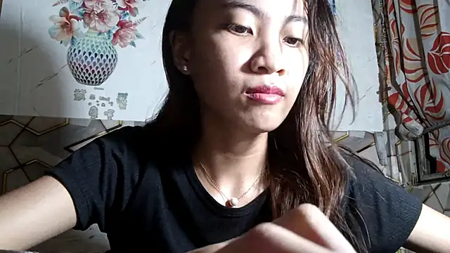 Snapshot of DeeannGunby chatting on 19, 6, 2026 DeeannGunby online show from 19, 6, 2026
