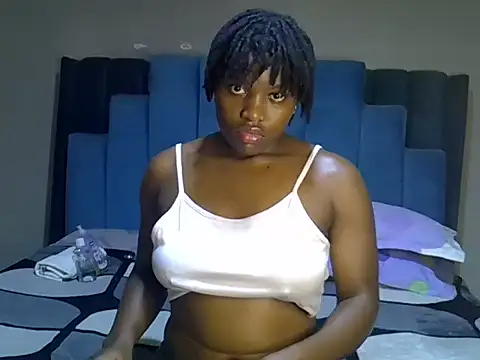 Snapshot of melanin_moon chatting on 16, 6, 2026 melanin moon online show from 16, 6, 2026