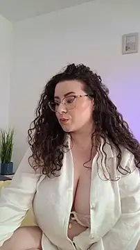 Snapshot of Elissa_Floyd__ chatting on 15, 6, 2026 Elissa Floyd online show from 15, 6, 2026