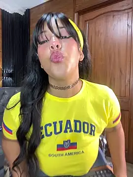 Snapshot of Alexia_Lerner chatting on 13, 6, 2026 Alexia Lerner online show from 13, 6, 2026