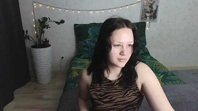 Snapshot of Tori_cute chatting on 10, 6, 2026 Tori cute online show from 10, 6, 2026