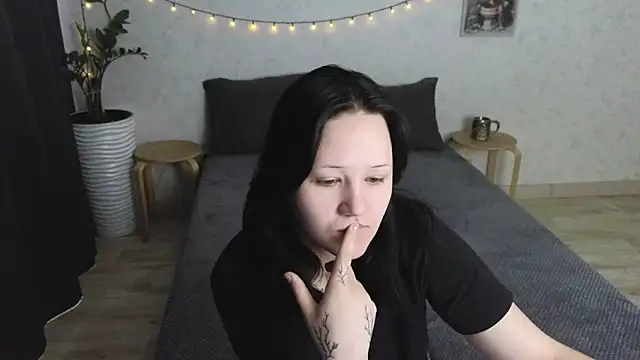 Snapshot of Tori_cute chatting on 23, 6, 2026 Tori cute online show from 23, 6, 2026