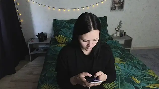 Snapshot of Tori_cute chatting on 3, 7, 2026 Tori cute online show from 3, 7, 2026