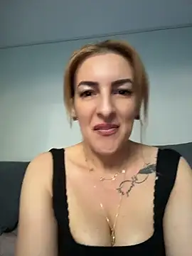 Hot-Milf4U online show from 10, 6, 2026