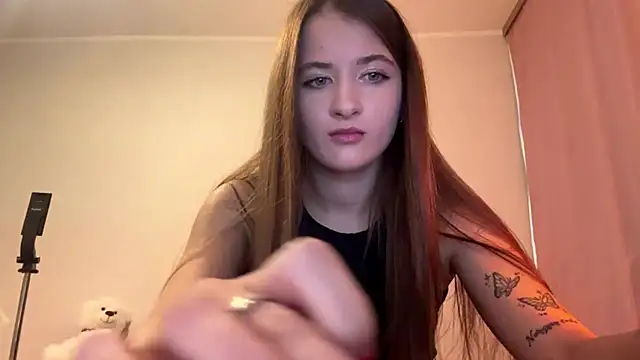 Snapshot of cute_nessy chatting on 19, 5, 2026 cute nessy online show from 19, 5, 2026