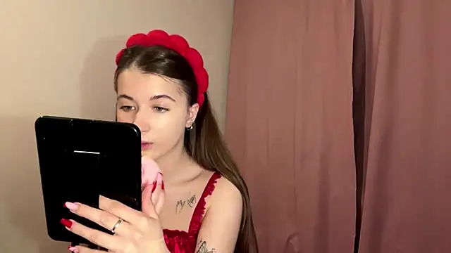 Snapshot of cute_nessy chatting on 20, 5, 2026 cute nessy online show from 20, 5, 2026