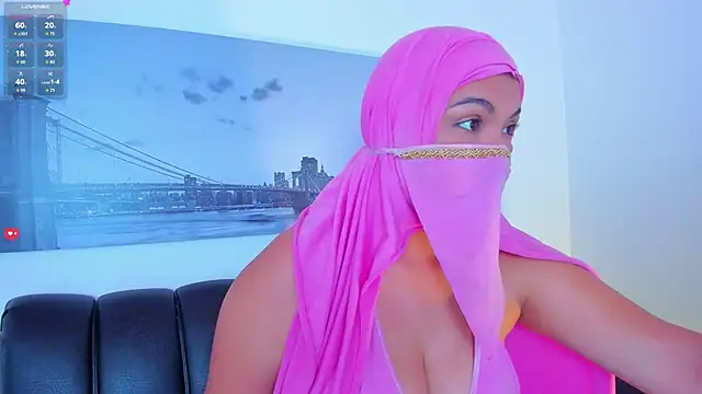 Snapshot of Amira_002 chatting on 19, 5, 2026 Amira 002 online show from 19, 5, 2026