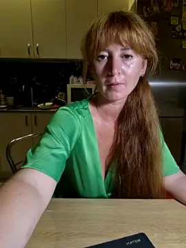 Snapshot of AnissaDolll chatting on 8, 7, 2026 AnissaDolll online show from 8, 7, 2026