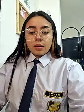 Snapshot of Angela__05 chatting on 4, 7, 2026 Angela 05 online show from 4, 7, 2026