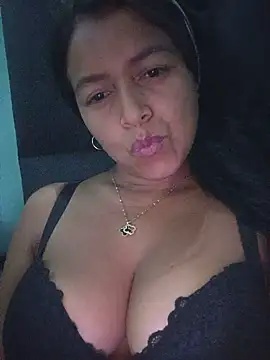 Snapshot of Ateneaxxxx chatting on 20, 5, 2026 Ateneaxxxx online show from 20, 5, 2026