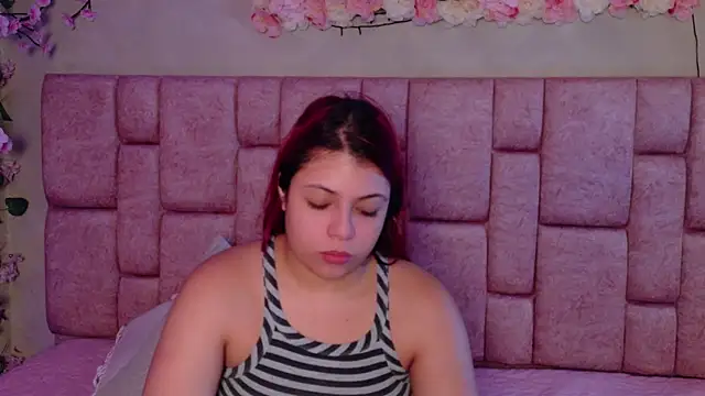 Snapshot of Brit_cherry chatting on 8, 7, 2026 Brit cherry online show from 8, 7, 2026
