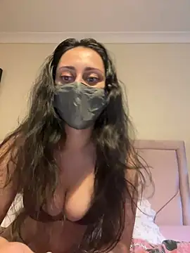 Snapshot of leila_salem chatting on 6, 7, 2026 leila salem online show from 6, 7, 2026