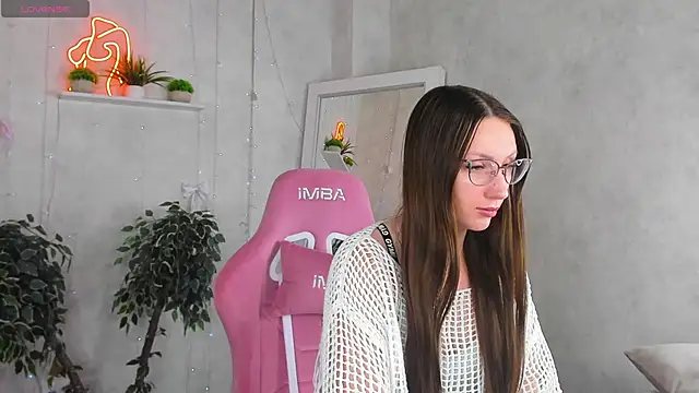 Snapshot of Alexa_Carte chatting on 22, 6, 2026 Alexa Carte online show from 22, 6, 2026