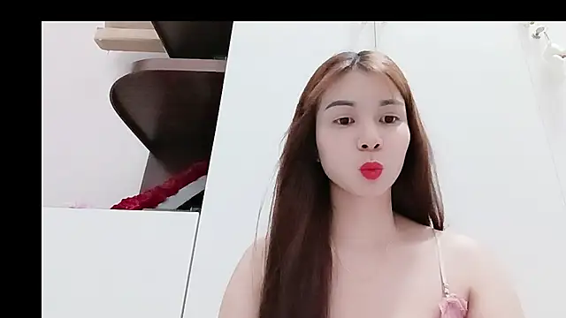 Snapshot of Micky-love chatting on 11, 6, 2026 Micky-love online show from 11, 6, 2026