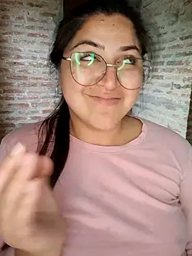 Snapshot of morena95_ chatting on 2, 6, 2026 morena95 online show from 2, 6, 2026