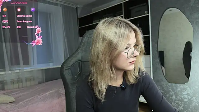 Snapshot of KamiiRize chatting on 10, 7, 2026 KamiiRize online show from 10, 7, 2026