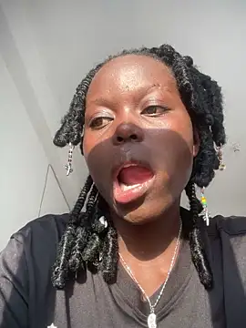 ebonycurvedass online show from 14, 6, 2026