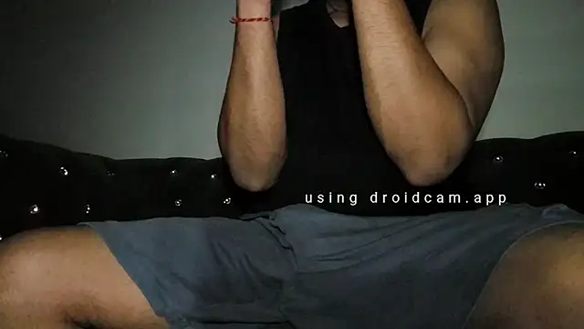 Snapshot of psexplr chatting on 8, 11, 2025 psexplr online show from 8, 11, 2025