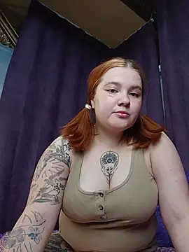 Snapshot of Triss_V chatting on 25, 5, 2026 Triss V online show from 25, 5, 2026