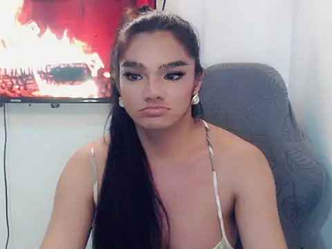 Snapshot of HollyFoxy69 chatting on 21, 5, 2026 HollyFoxy69 online show from 21, 5, 2026
