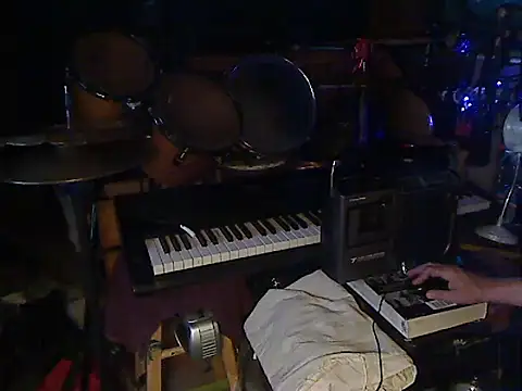 Snapshot of Dreamzluvz2 chatting on 20, 7, 2026 Dreamzluvz2 online show from 20, 7, 2026