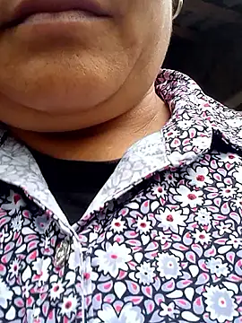 Snapshot of Bong_sexy chatting on 22, 5, 2026 Bong sexy online show from 22, 5, 2026