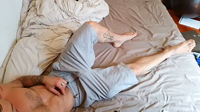 Clevername90 online show from 10, 4, 2026