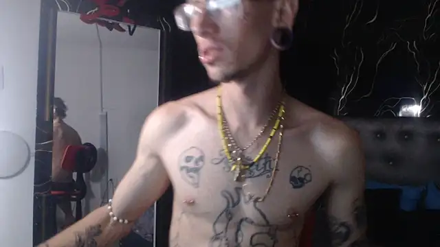 Snapshot of Ryan_Owenss chatting on 5, 6, 2026 Ryan Owenss online show from 5, 6, 2026