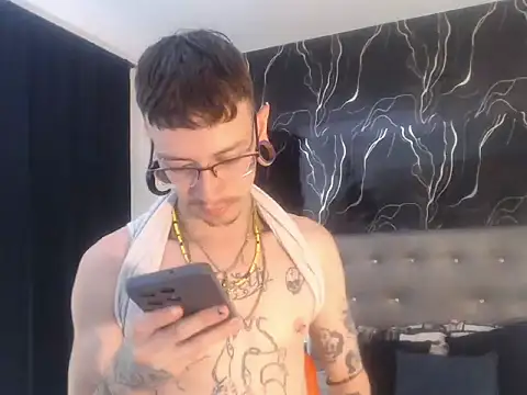 Snapshot of Ryan_Owenss chatting on 1, 7, 2026 Ryan Owenss online show from 1, 7, 2026