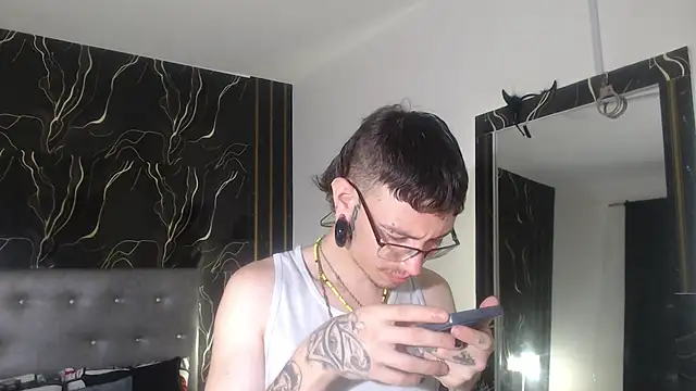 Snapshot of Ryan_Owenss chatting on 2, 7, 2026 Ryan Owenss online show from 2, 7, 2026