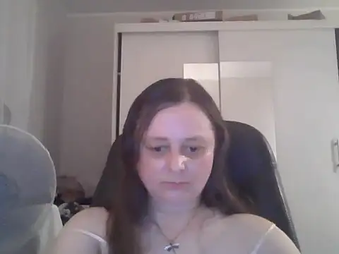 TaylorLovely online show from 27, 6, 2026