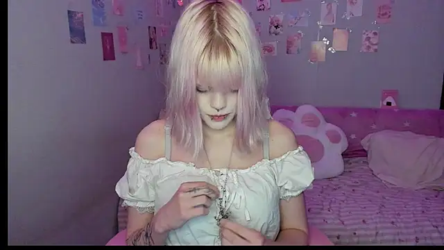 Snapshot of VelvetAlice chatting on 11, 7, 2026 VelvetAlice online show from 11, 7, 2026