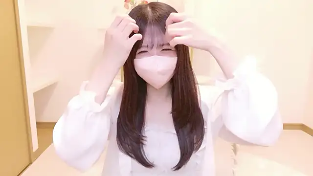 Snapshot of Yuinyaaa chatting on 7, 7, 2026 Yuinyaaa online show from 7, 7, 2026