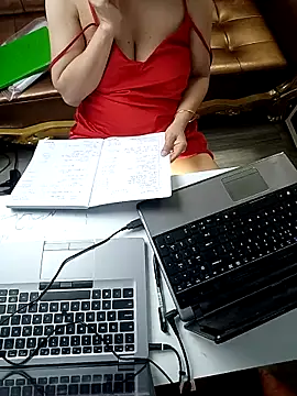 Julie-Rosee online show from 24, 5, 2026