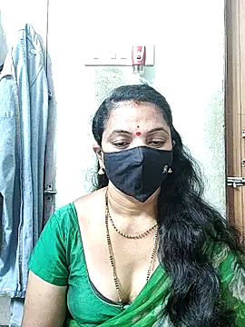 Snapshot of Leela_555 chatting on 28, 5, 2026 Leela 555 online show from 28, 5, 2026