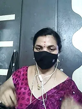 Snapshot of Leela_555 chatting on 9, 7, 2026 Leela 555 online show from 9, 7, 2026