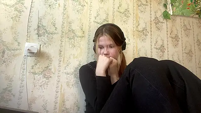 Snapshot of SusanaLeichty chatting on 2, 6, 2026 SusanaLeichty online show from 2, 6, 2026