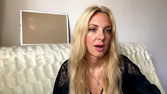 Snapshot of Allmaybe chatting on 3, 7, 2026 Allmaybe online show from 3, 7, 2026