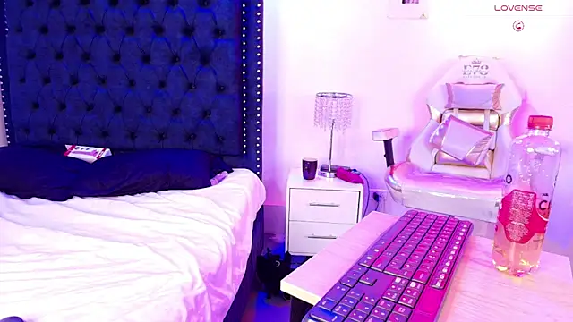 Snapshot of Amber_soul chatting on 11, 6, 2026 Amber soul online show from 11, 6, 2026